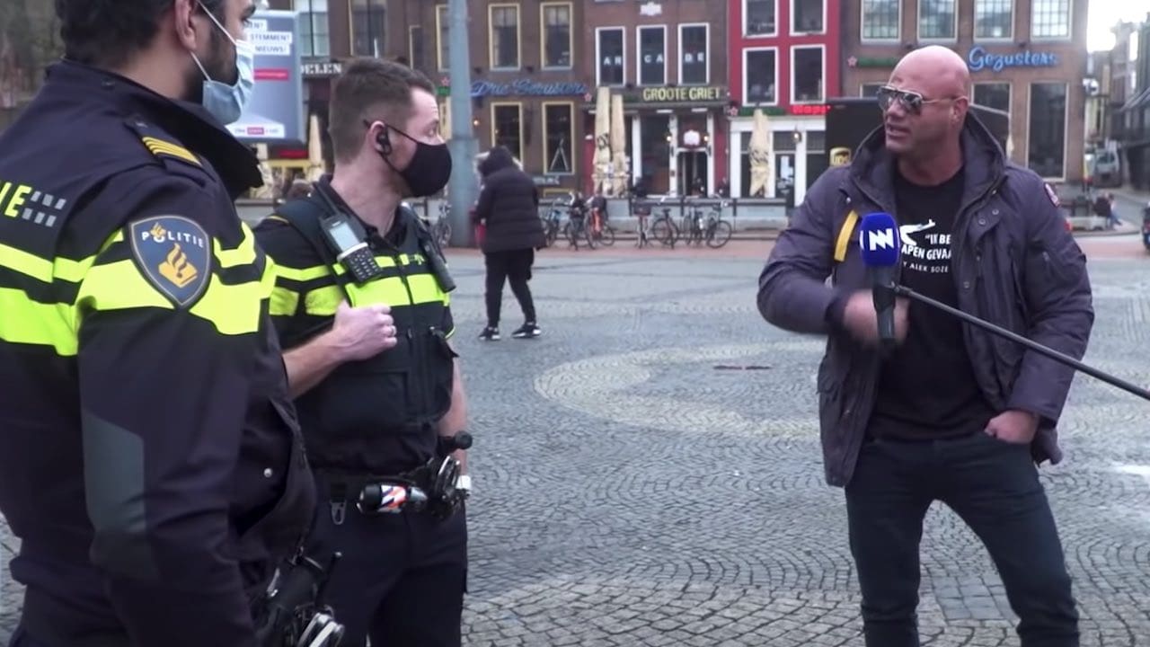 FILMPJES! Alex Soze knokt met de politie