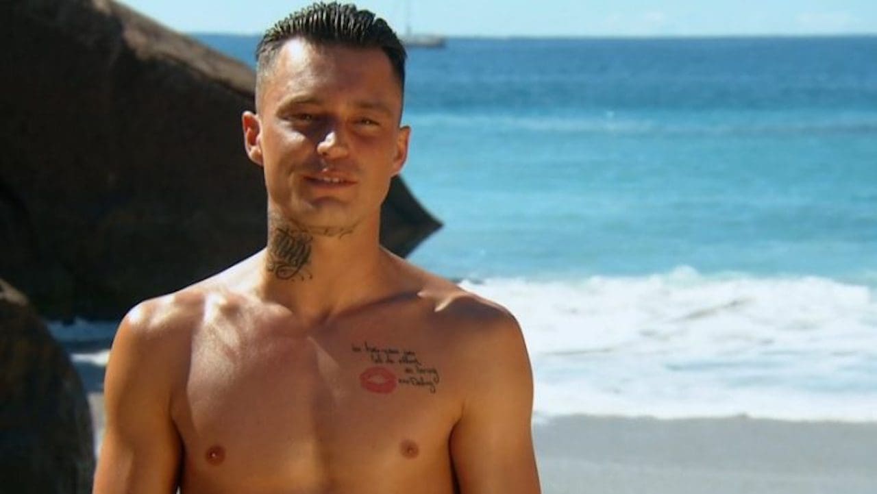 FOTO: Davey uit Ex on The Beach in elkaar geslagen