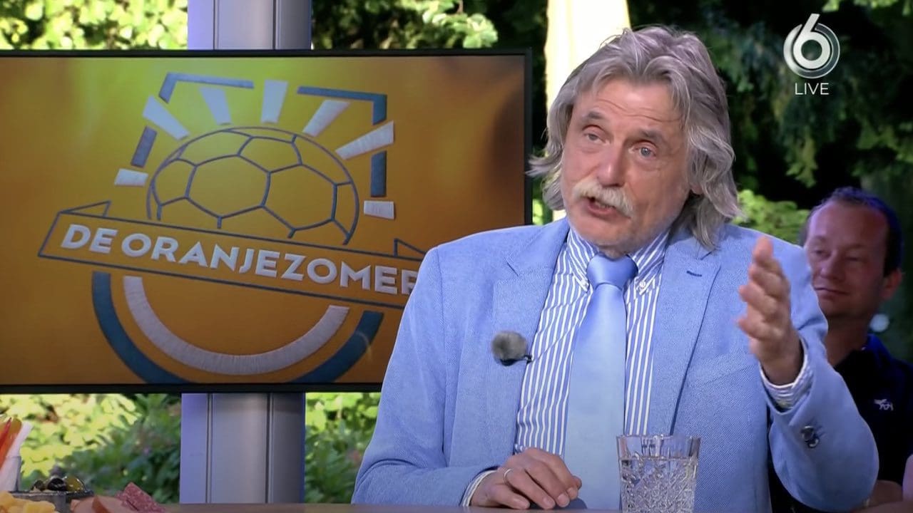 Johan Derksen doet geheimzinnig over zijn salaris