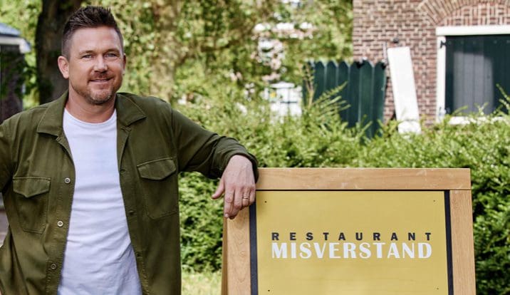 Johnny de Mol maakt slechte comeback op televisie