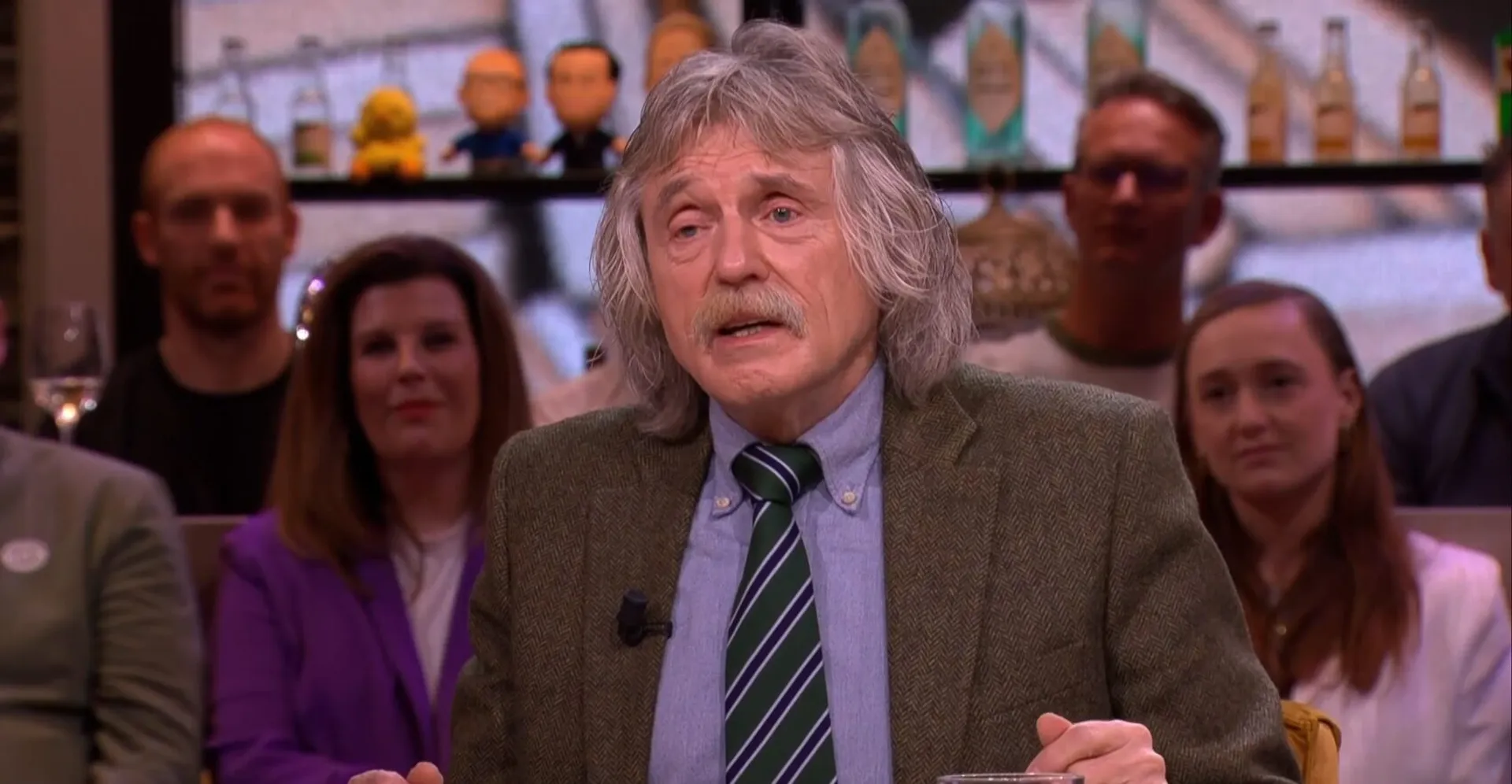 Johan Derksen voelt zich nog piepjong: ‘Vanavond nog een triootje’