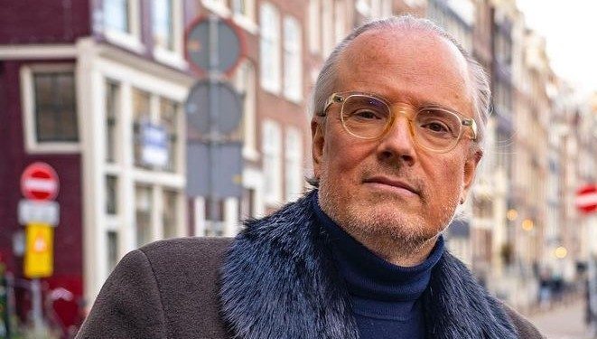 Beelden: Floris Wyers helemaal van de kaart door Amsterdam