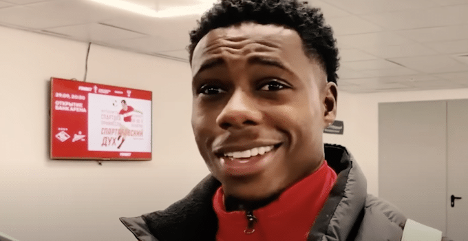 Quincy Promes vast op hoofdbureau Dubai: ‘Benauwde situatie’